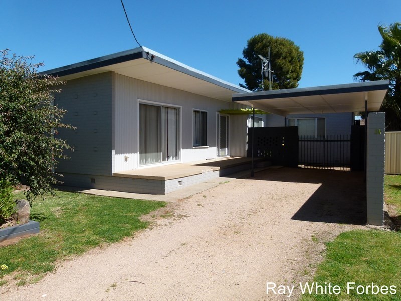 14 Facey Street, Forbes NSW 2871