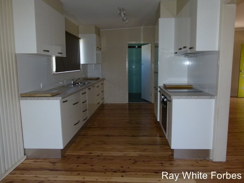 14 Facey Street, Forbes NSW 2871