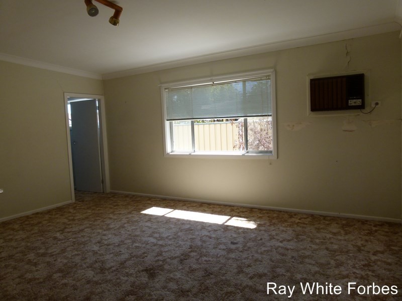 14 Facey Street, Forbes NSW 2871