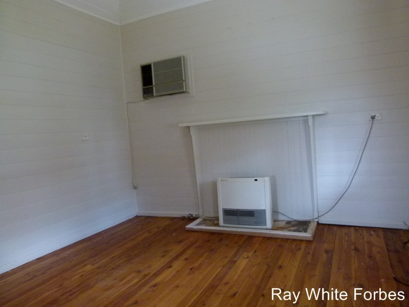 18 Hill St, Forbes NSW 2871