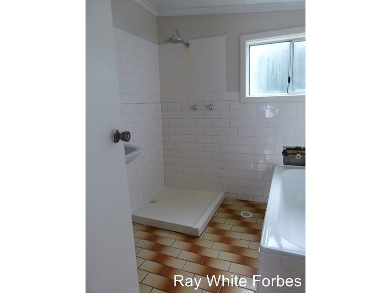 18 Hill St, Forbes NSW 2871