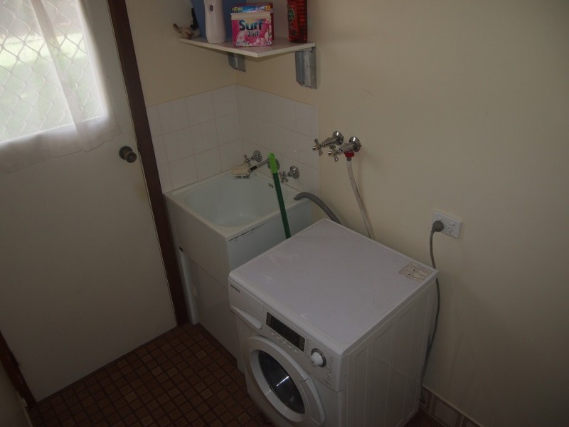 13 Barton Street, Parkes NSW 2870