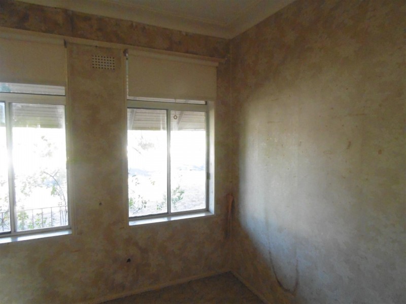 61 High Street, Parkes NSW 2870