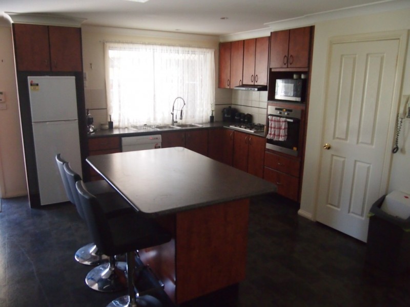 31 Charles Rigg Avenue, Parkes NSW 2870