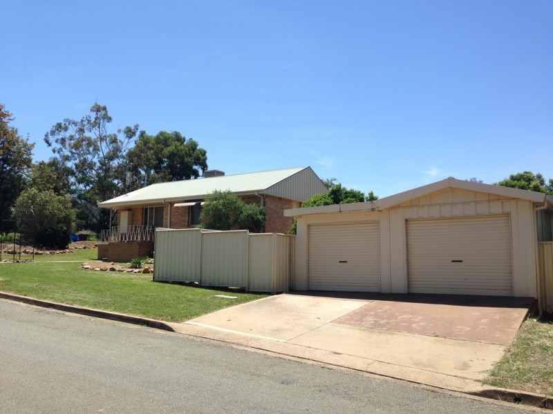 1 Miller Street, Parkes NSW 2870