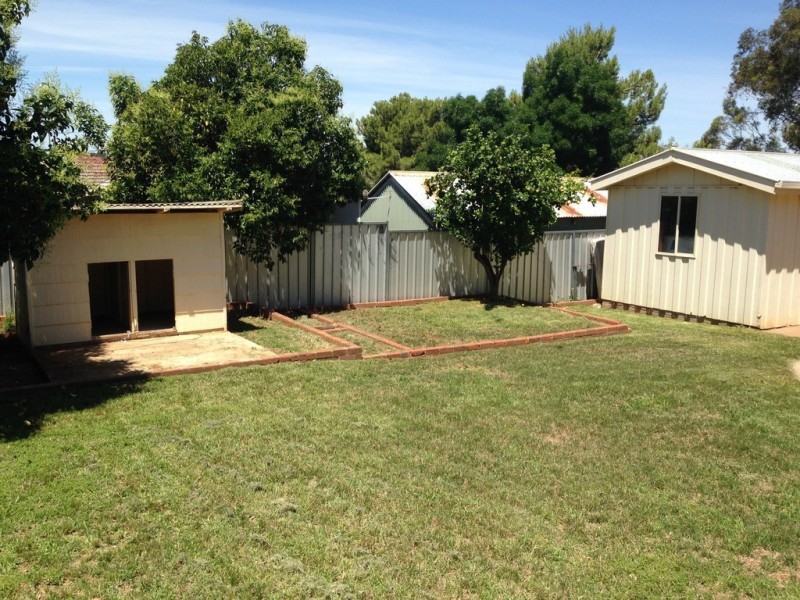 1 Miller Street, Parkes NSW 2870