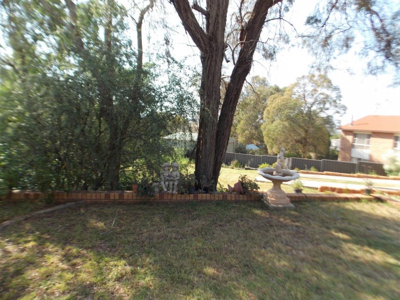 4 Monica Close, Parkes NSW 2870