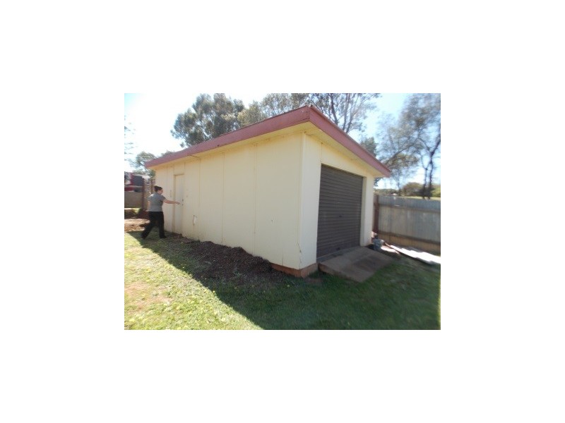 155 Currajong Street, Parkes NSW 2870