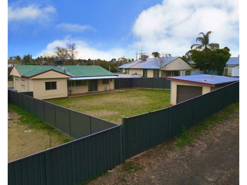 155 Currajong Street, Parkes NSW 2870