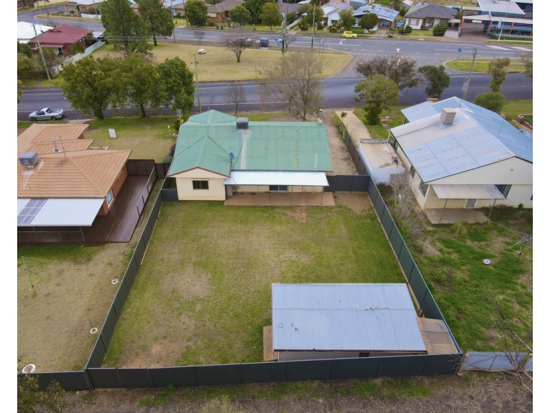 155 Currajong Street, Parkes NSW 2870