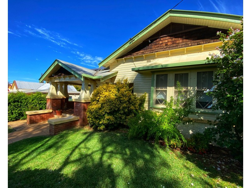 60 William Street, Condobolin NSW 2877