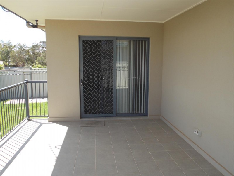 38 Best Street, Parkes NSW 2870