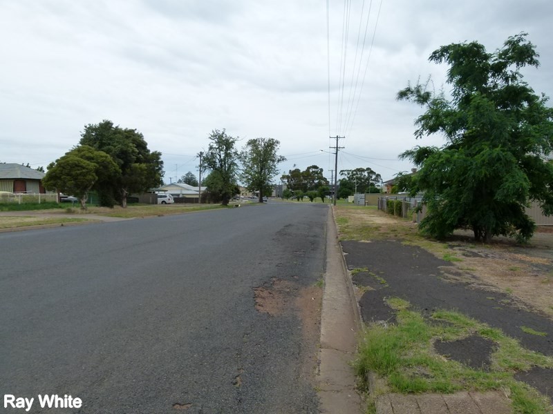 14 Grenfell Street, Forbes NSW 2871