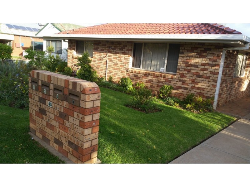 1/45 Cecile Street, Parkes NSW 2870