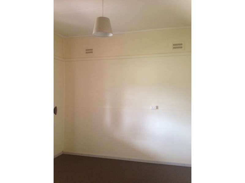 1 Pearce Street, Parkes NSW 2870
