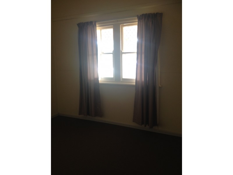 1 Pearce Street, Parkes NSW 2870