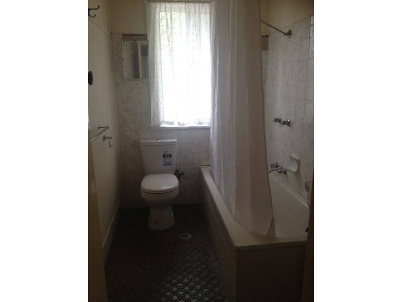 1 Pearce Street, Parkes NSW 2870