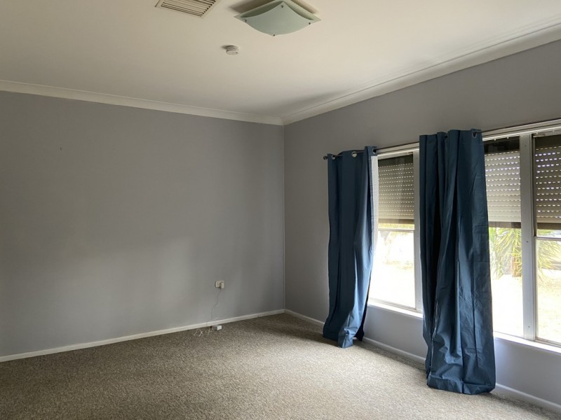12 Sydney Street, Parkes NSW 2870