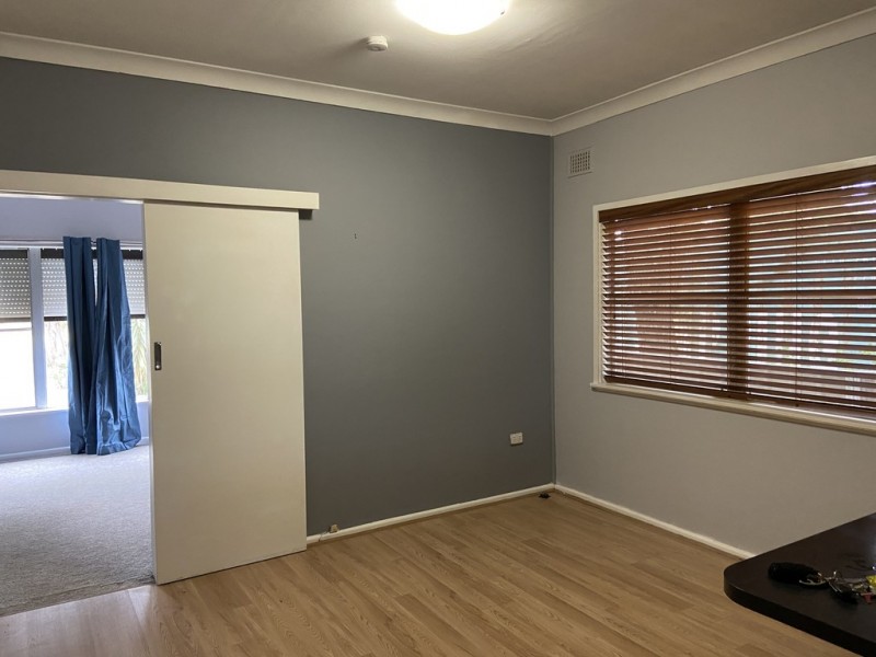 12 Sydney Street, Parkes NSW 2870
