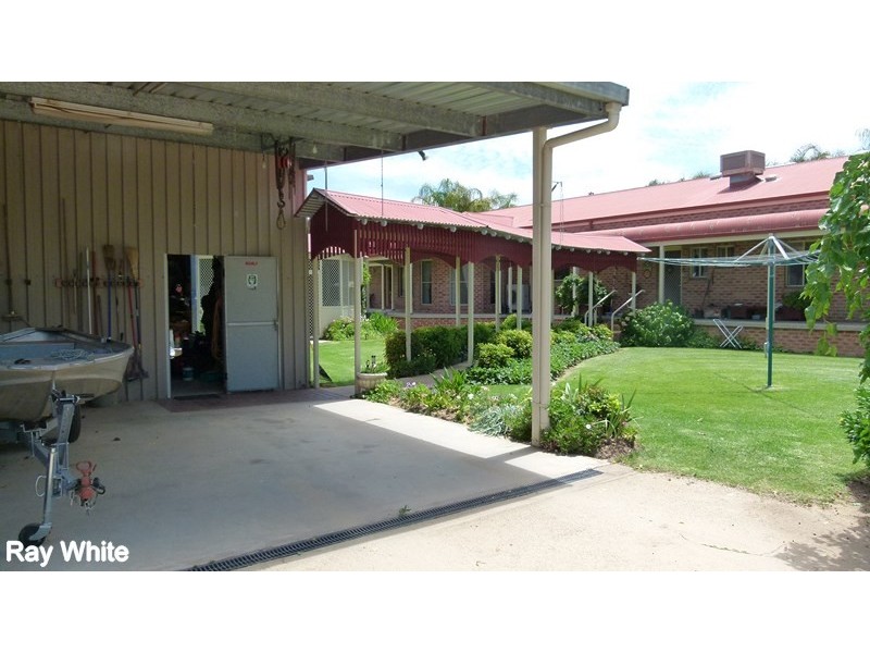 11-13 Reymond Street, Forbes NSW 2871