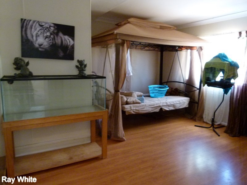 22 Cedar Crescent, Forbes NSW 2871