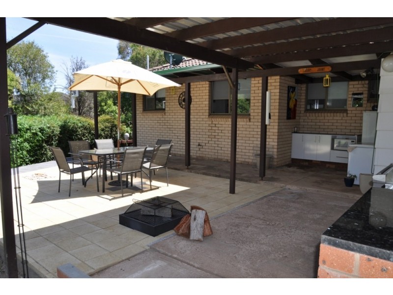 38 Pye Street, Eugowra NSW 2806
