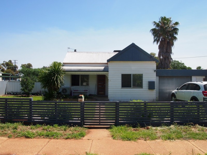 97 Orange Street, Condobolin NSW 2877