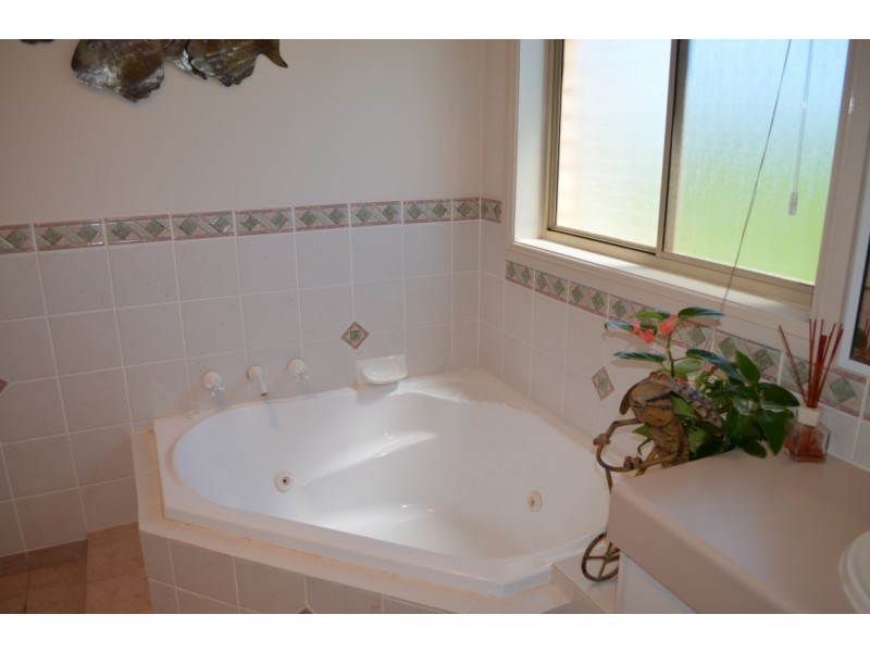 ”Felton” Melrose Rd, Condobolin NSW 2877