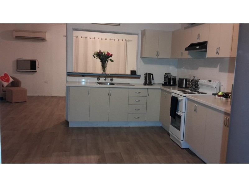 80 Farnell Street, Forbes NSW 2871