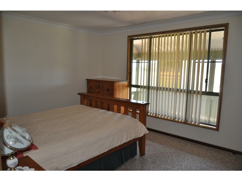 42 Pye Street, Eugowra NSW 2806