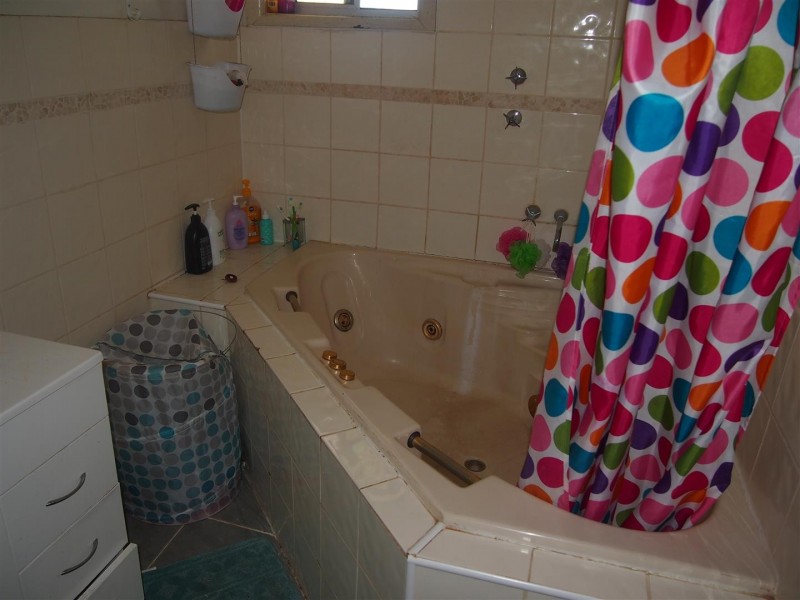 73 Cardigan Street, Tullamore NSW 2874