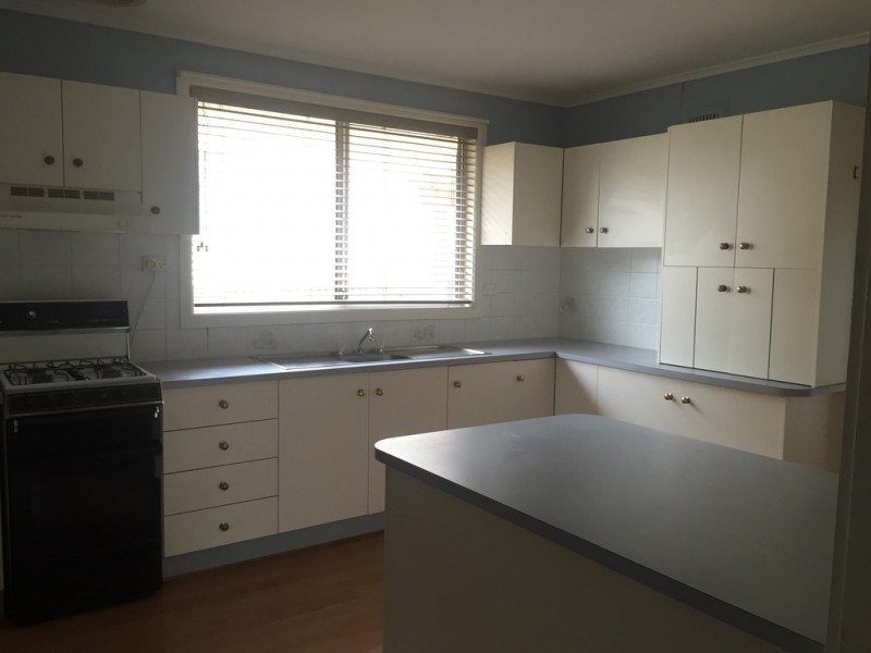 17 Thornbury Street, Parkes NSW 2870