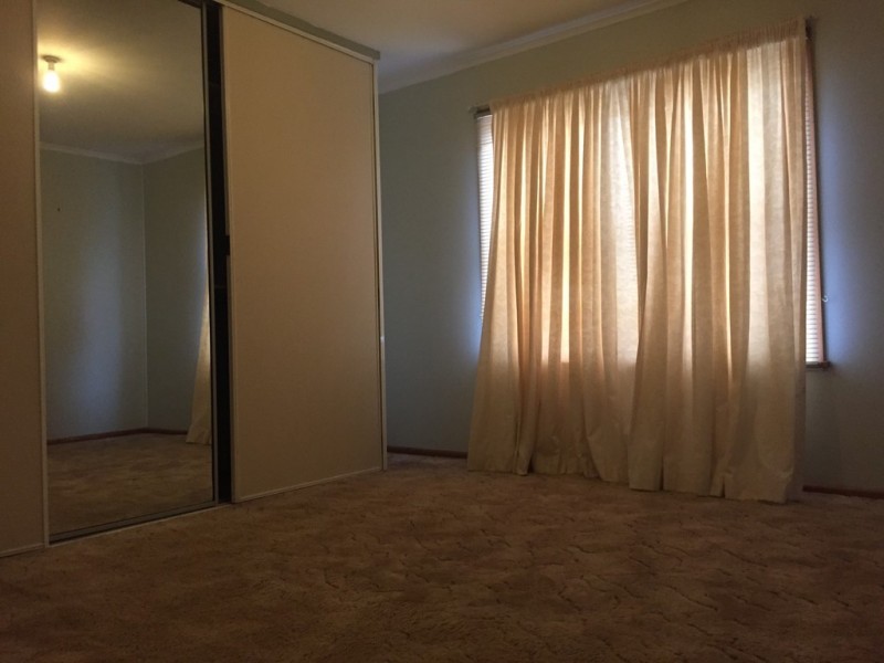 17 Thornbury Street, Parkes NSW 2870