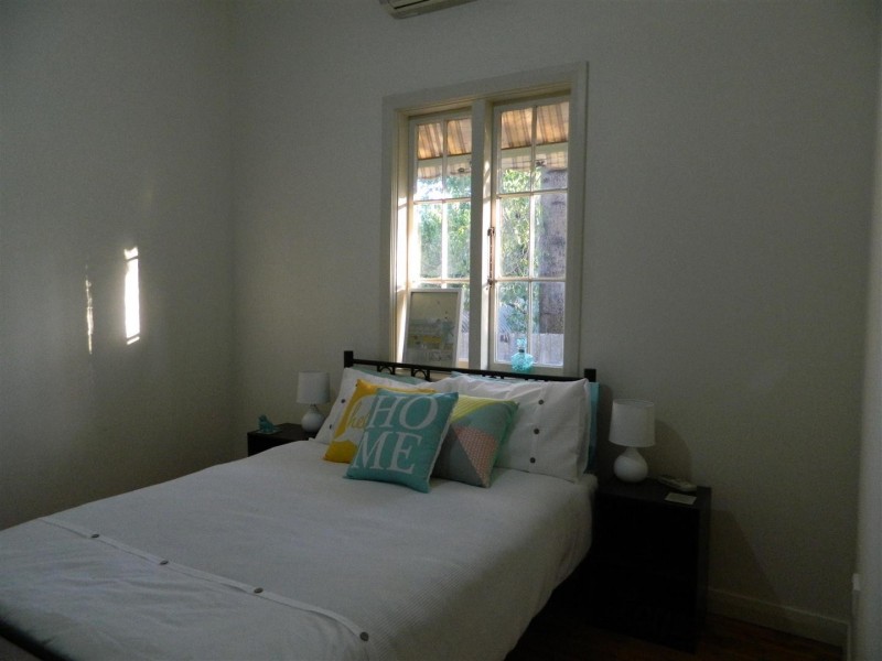 37 East Street, Parkes NSW 2870