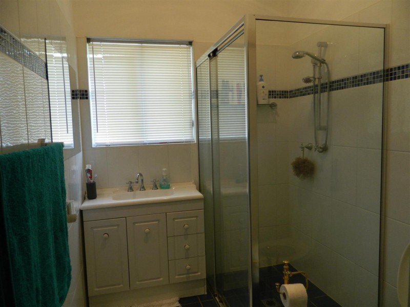 37 East Street, Parkes NSW 2870