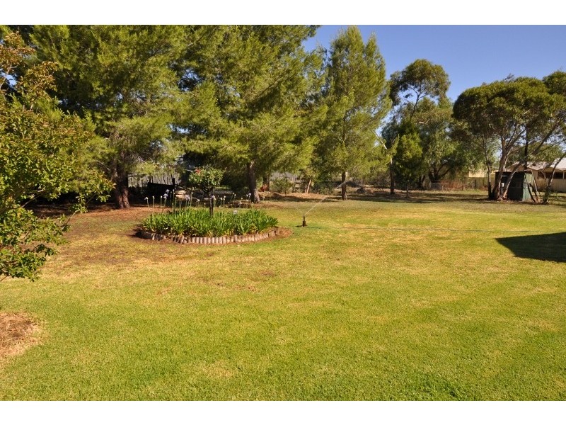 6 Oberon Street, Eugowra NSW 2806