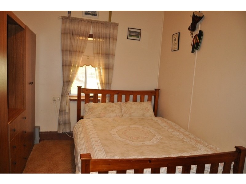 6 Oberon Street, Eugowra NSW 2806