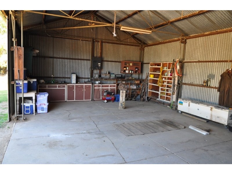 6 Oberon Street, Eugowra NSW 2806