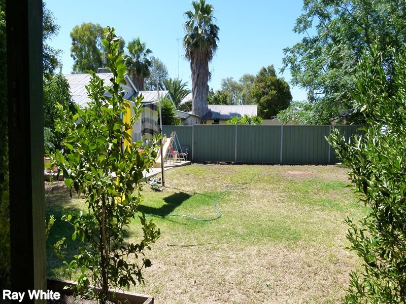 25 Queen Street, Forbes NSW 2871