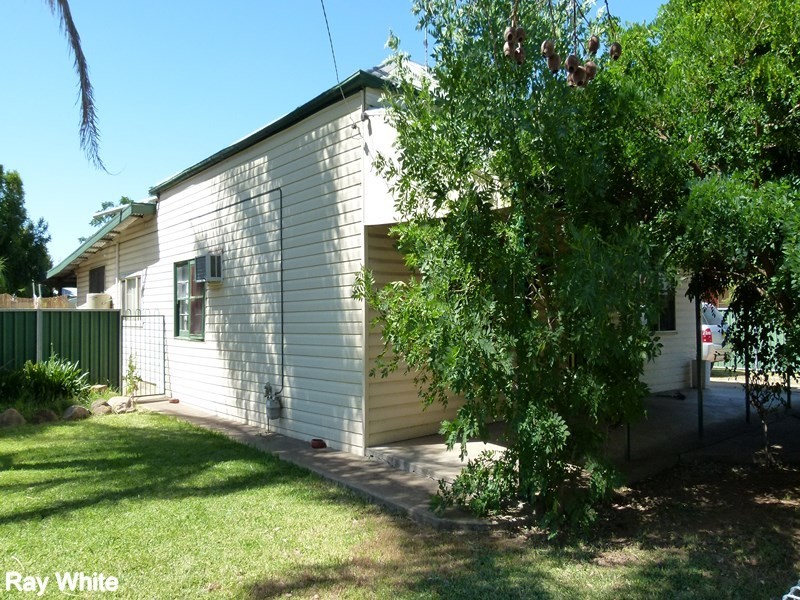 25 Queen Street, Forbes NSW 2871