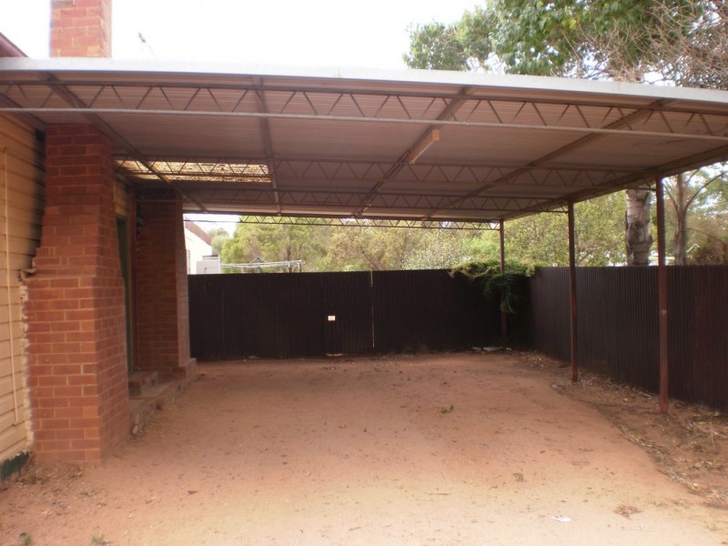 37 Forbes Road, Parkes NSW 2870