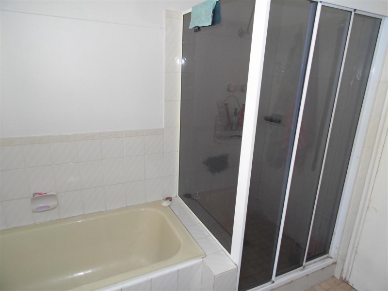 57 Victoria Street, Parkes NSW 2870