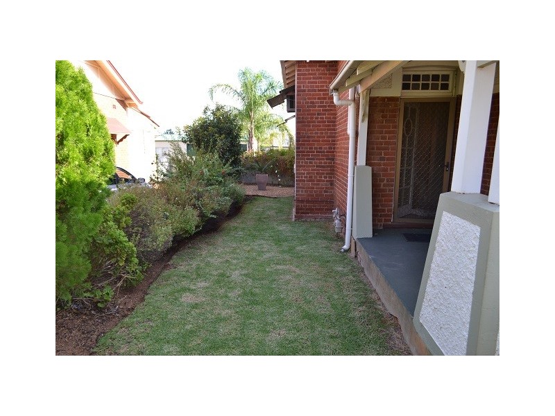 69 Dalton Street, Parkes NSW 2870