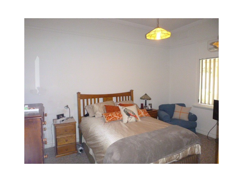 69 Dalton Street, Parkes NSW 2870