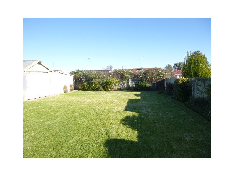 69 Dalton Street, Parkes NSW 2870