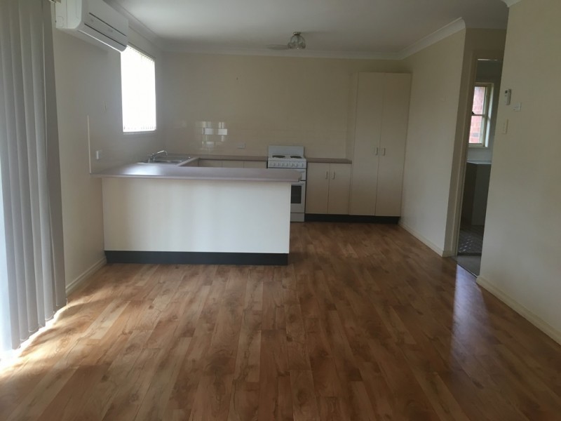 9 Flinders Street, Parkes NSW 2870