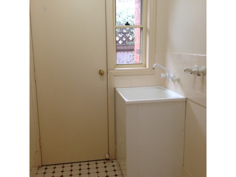 9 Flinders Street, Parkes NSW 2870