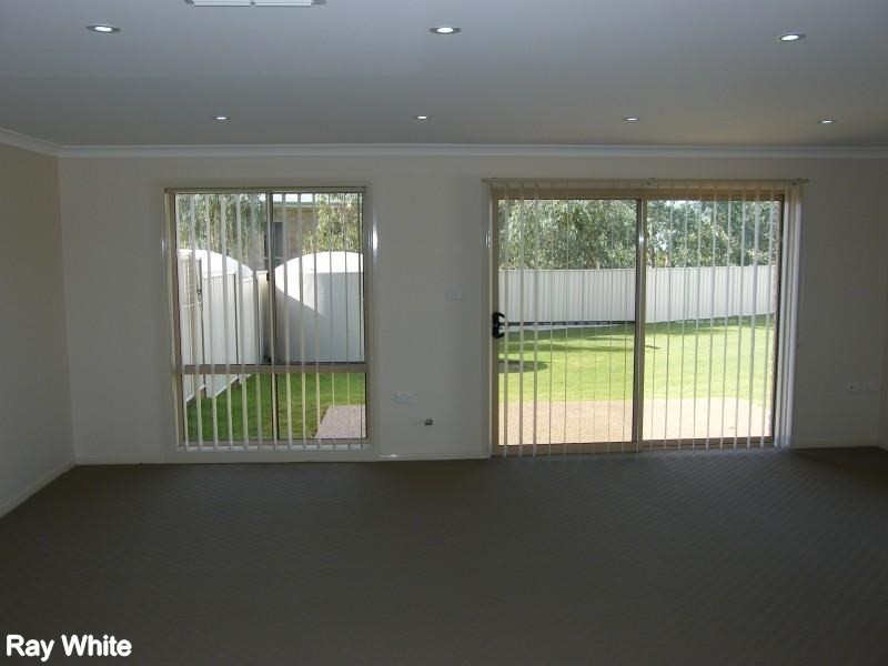 8 Mcmillan Place, Forbes NSW 2871