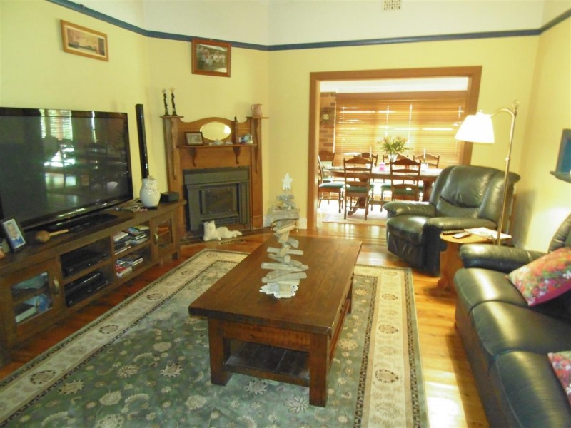 31 Elizabeth Street, Parkes NSW 2870