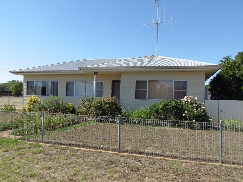 111 Cheney Road, Parkes NSW 2870
